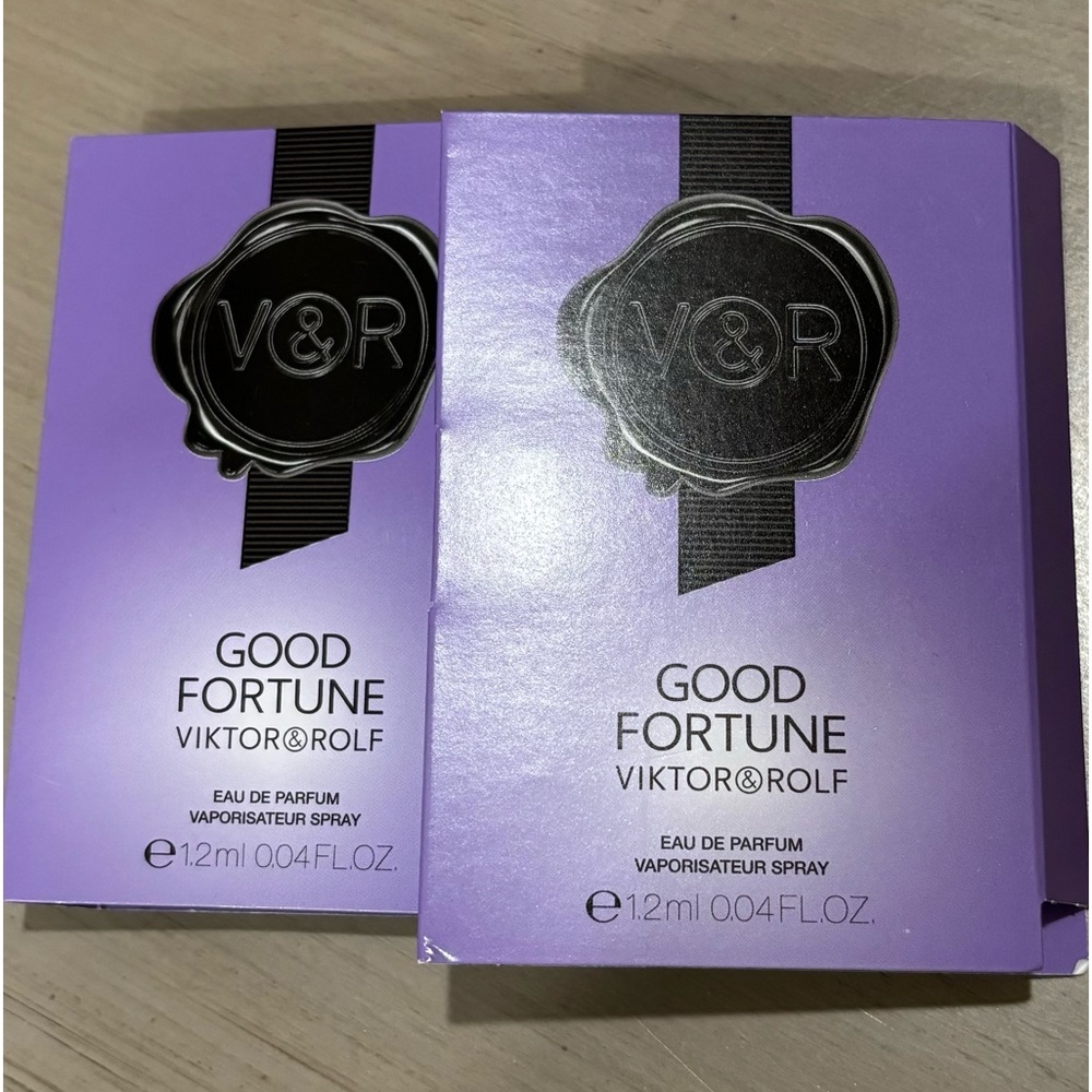 GOOD
FORTUNE VIKTOR@ROLF
EAU DE PARFUM
VAPORISATEUR SPRAY
